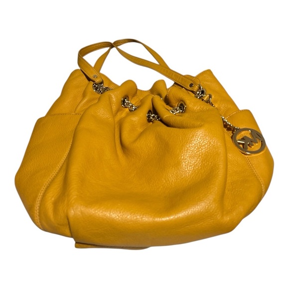 Michael Kors Jet Set Marigold Leather Chain O-Ring Tote Bag - Picture 2 of 9